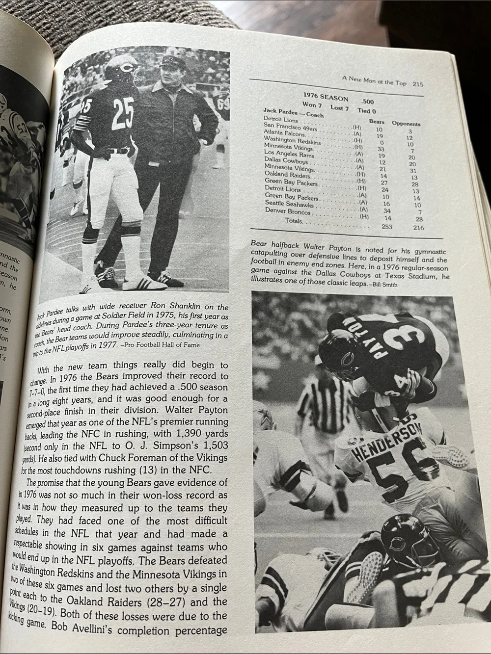 The Chicago Bears Illustrated History Book